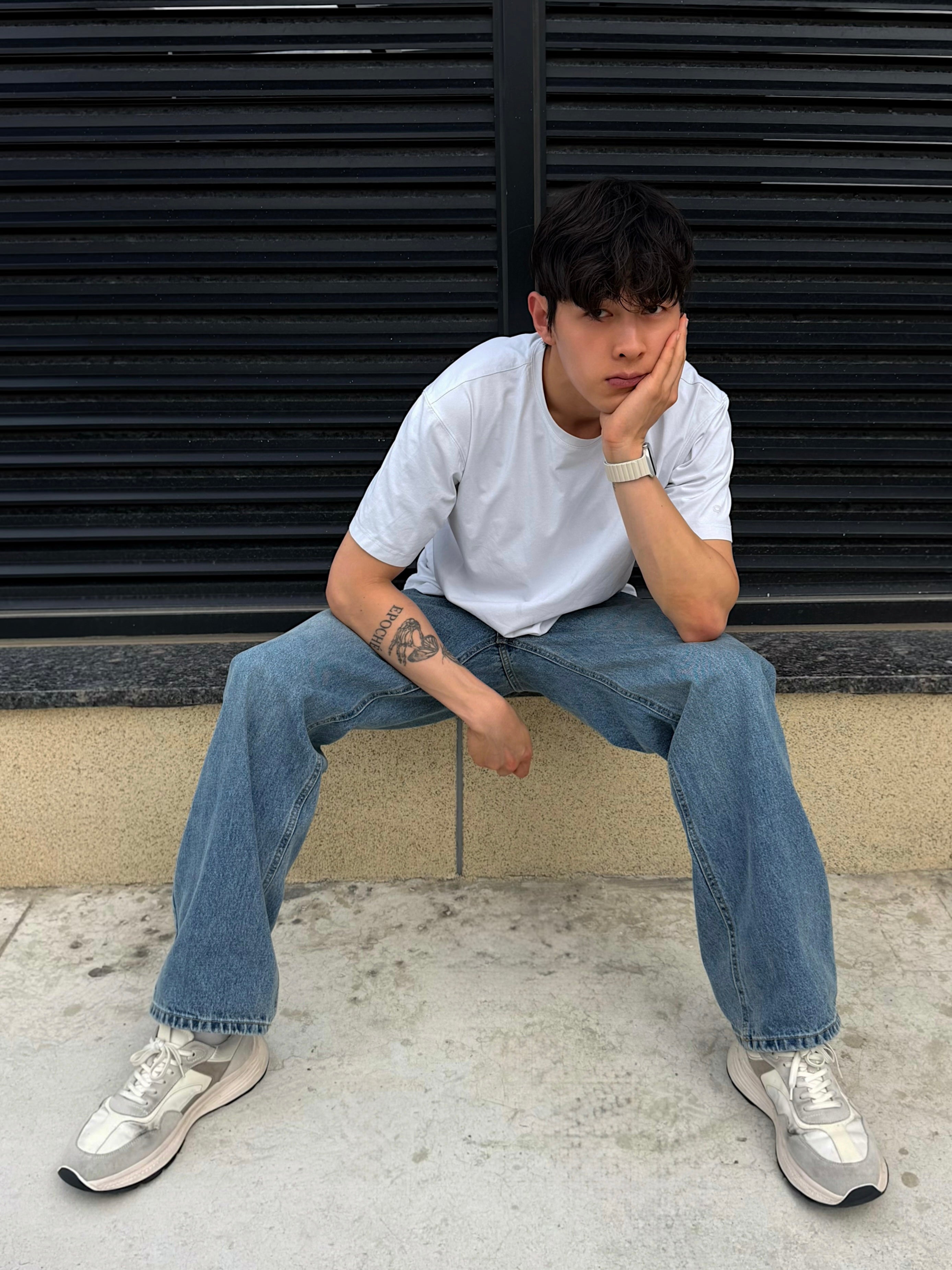 Classic Semi-wide Jeans